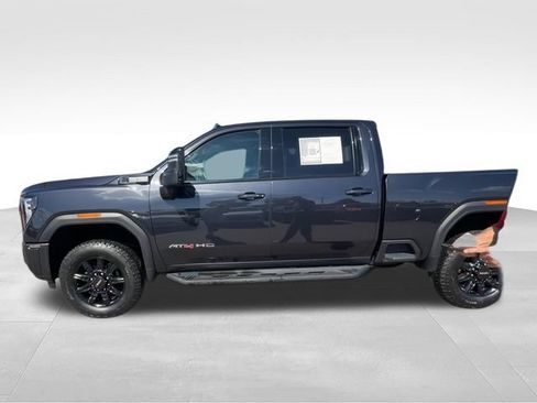 Certified 2024 GMC Sierra 2500 AT4 w/ Technology Package AWD/4WD image 4