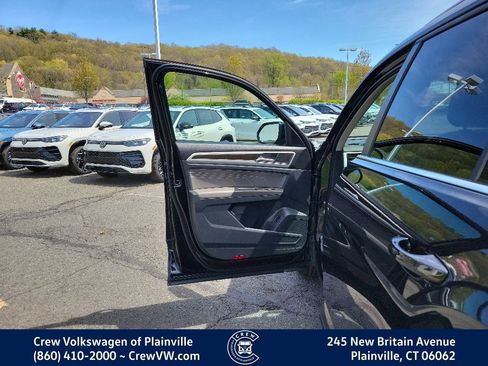 Used 2022 Volkswagen Atlas SE w/ Panoramic Sunroof Package AWD/4WD image 38