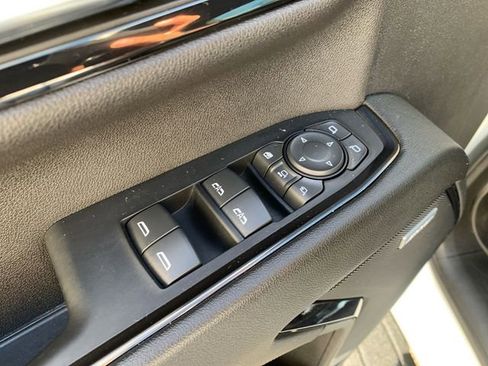 Used 2024 GMC Sierra 2500 AT4 w/ Technology Package image 17