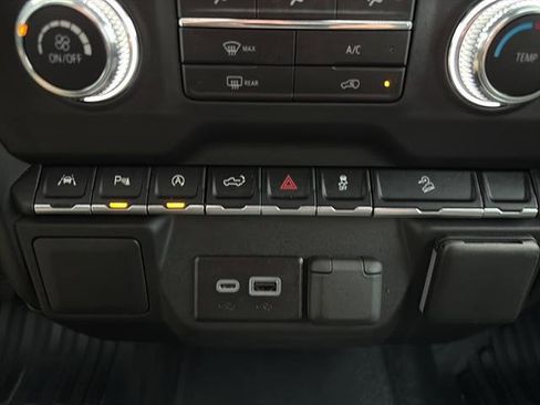 Used 2025 GMC Sierra 1500 Pro w/ Pro Value Package image 22