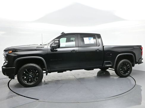 Used 2026 Chevrolet Silverado 2500 LT w/ Trail Boss Package AWD/4WD image 4