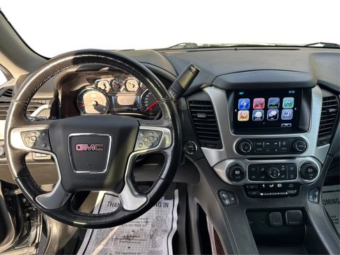 Used 2018 GMC Yukon SLT w/ HD Trailering Package image 26