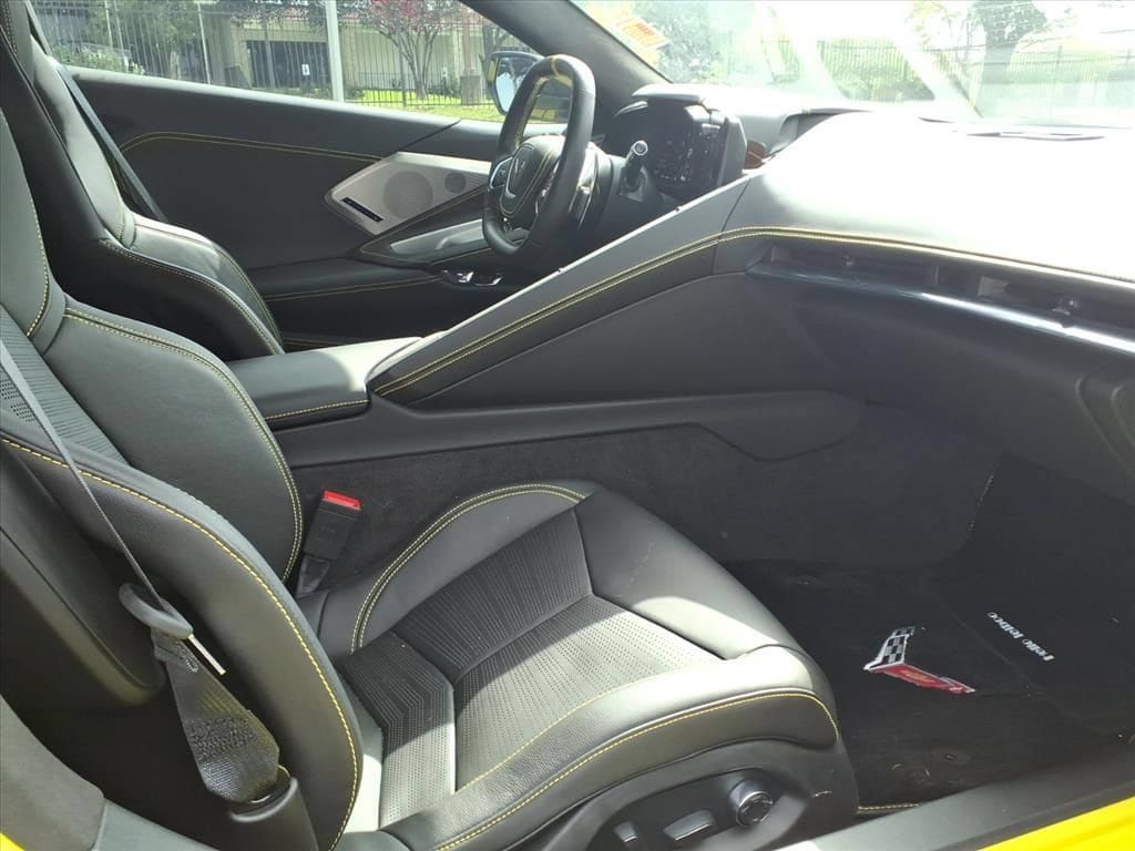 Used 2020 Chevrolet Corvette Stingray Premium Cpe w/ 3LT Preferred Equipment Group RWD image 23