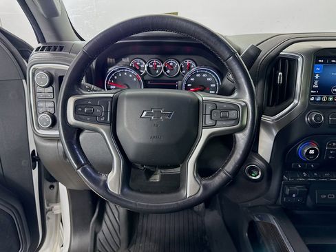 Used 2021 Chevrolet Silverado 1500 LT Trail Boss w/ Convenience Package II image 12