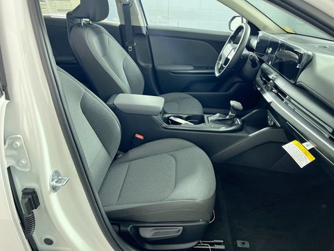 New 2026 Kia K4 FWD image 30