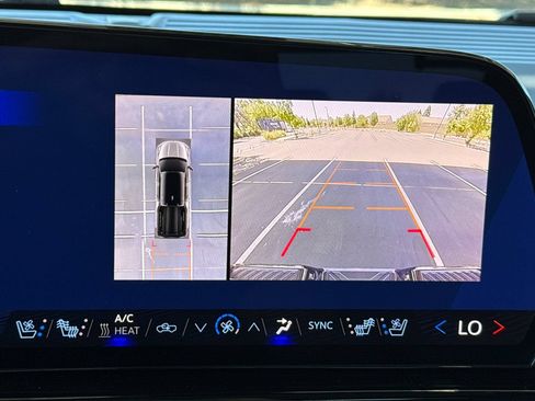 Used 2025 Chevrolet Silverado EV RST AWD/4WD image 29