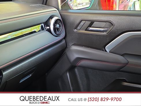 Used 2023 Chevrolet Colorado Z71 AWD/4WD image 18