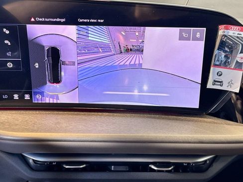 New 2025 Audi Q5 Prestige image 12