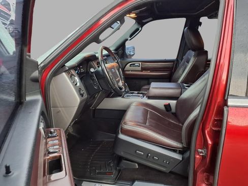 Used 2016 Ford Expedition Platinum AWD/4WD image 21