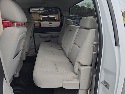 Used 2011 Chevrolet Silverado 2500 LT image 24
