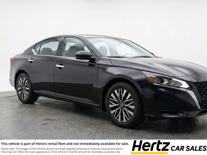 Used 2025 Nissan Altima 2.5 SV