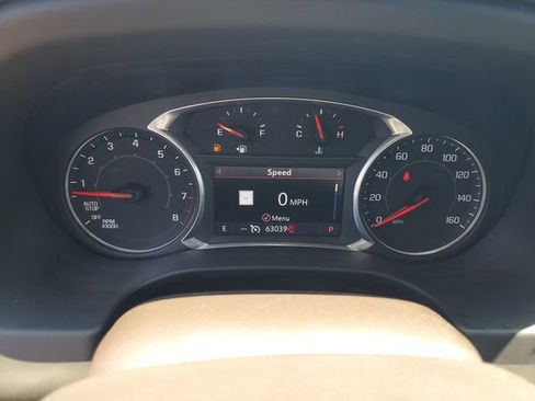 Used 2022 GMC Acadia SLT w/ Preferred Package FWD image 13