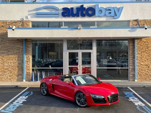 Used 2014 Audi R8 V10 w/ Full Leather Package image 7