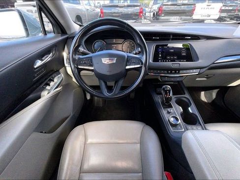 Used 2023 Cadillac XT4 Premium Luxury AWD/4WD image 5