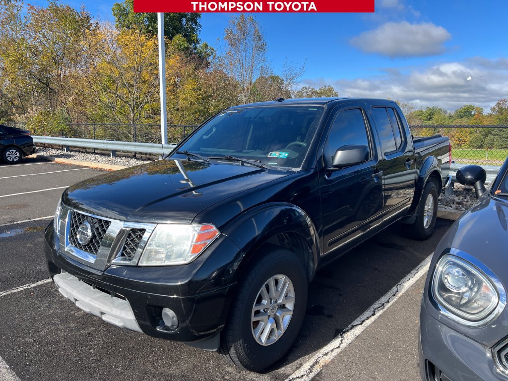 Used 2015 Nissan Frontier SV RWD image 1