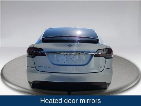 Used 2018 Tesla Model X 75D image 12