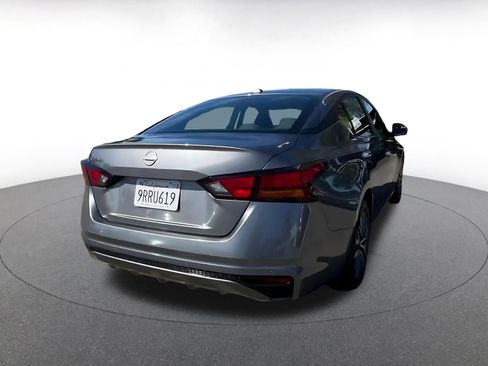 Used 2025 Nissan Altima 2.5 SV image 15