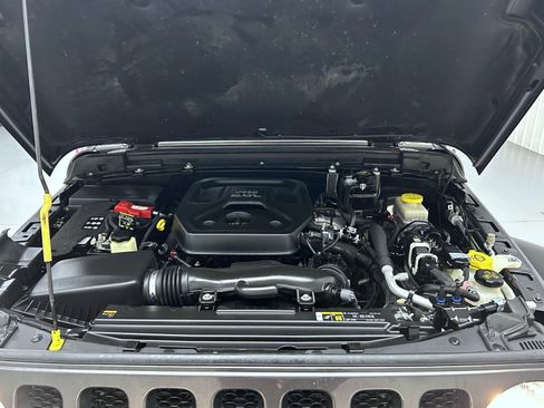 Used 2020 Jeep Wrangler Unlimited Sport S AWD/4WD image 24