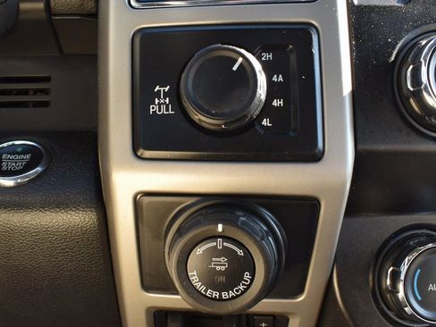 Used 2019 Ford F150 Lariat image 18