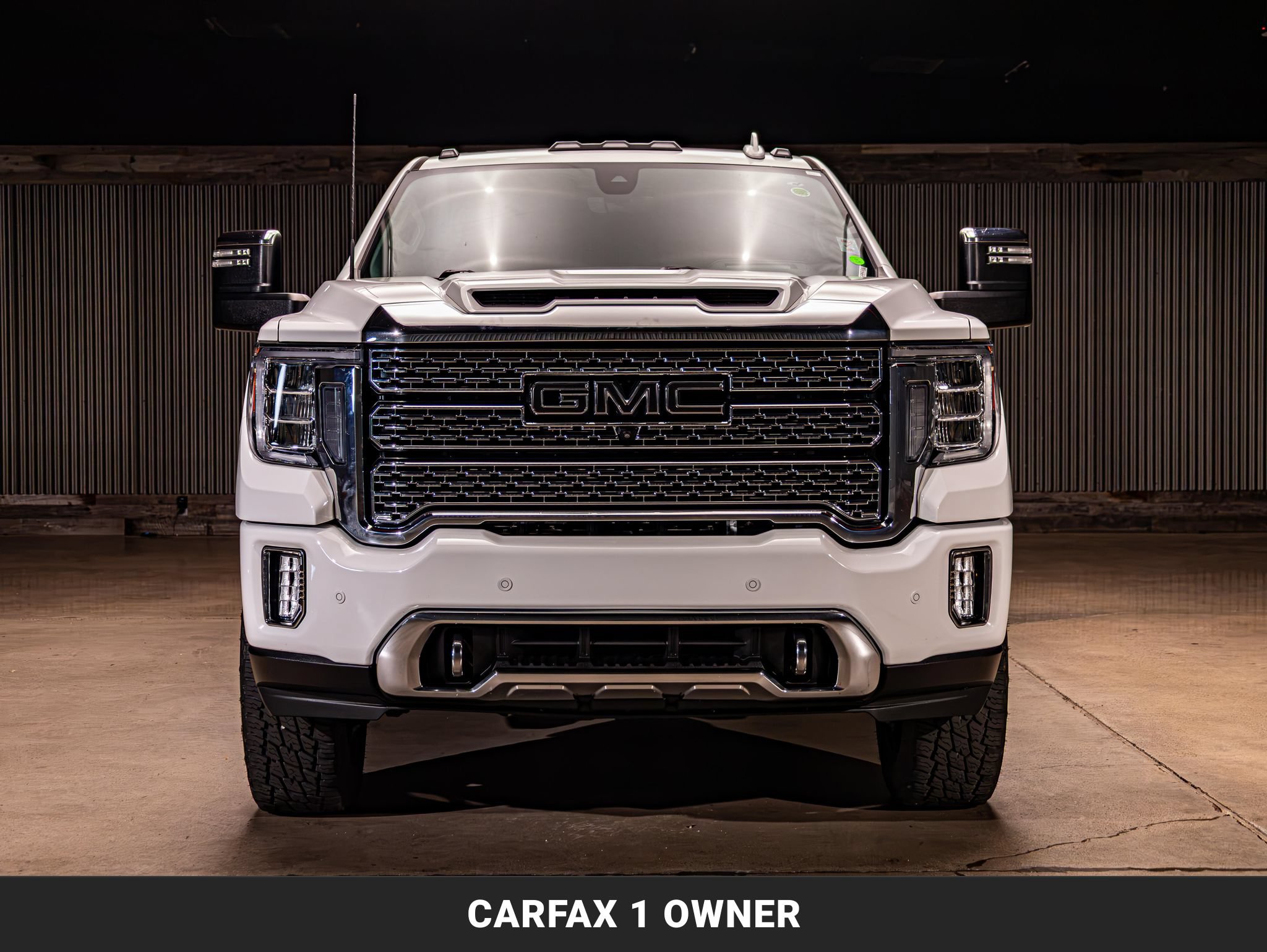 Used 2021 GMC Sierra 3500 Denali w/ Denali Ultimate Package AWD/4WD image 3