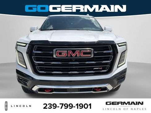 Used 2025 GMC Yukon XL AT4 w/ AT4 Premium Package AWD/4WD image 10