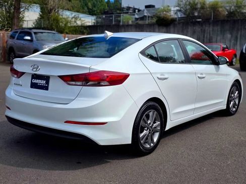 Used 2017 Hyundai Elantra SE FWD image 7