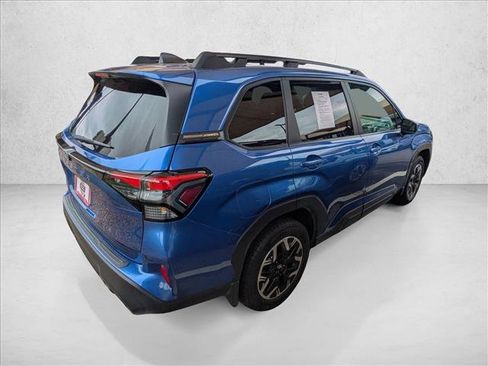 Used 2026 Subaru Forester Premium AWD/4WD image 4