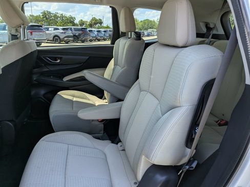 Used 2023 Subaru Ascent Premium w/ Convenience Package AWD/4WD image 19