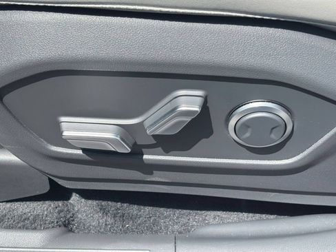 Used 2025 Hyundai Santa Fe SEL FWD image 22