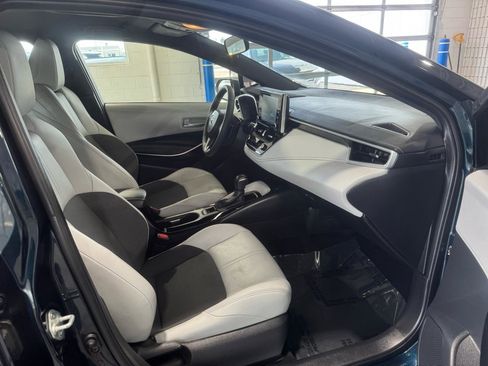 Used 2020 Toyota Corolla XSE image 23