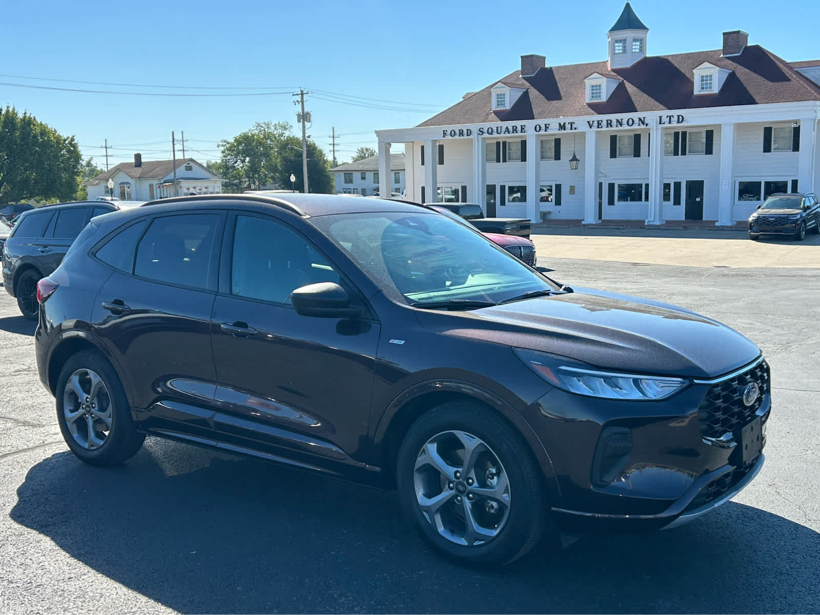 Used 2023 Ford Escape ST-Line w/ Tech Pack #1 FWD image 3