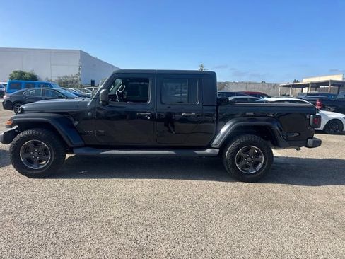 Used 2022 Jeep Gladiator Sport AWD/4WD image 8