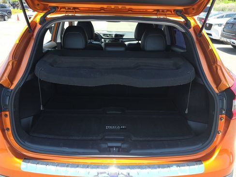 Used 2022 Nissan Rogue Sport SL w/ Premium Package AWD/4WD image 9