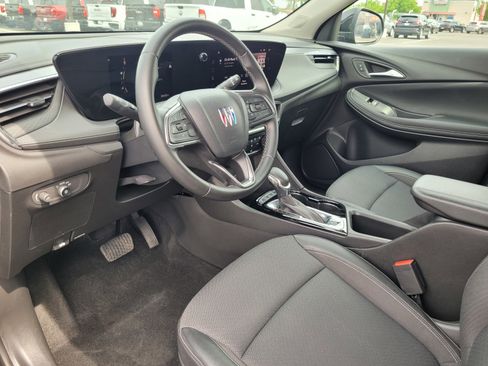 Used 2025 Buick Encore GX Preferred image 9