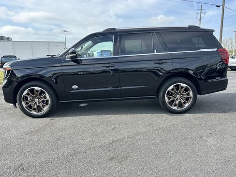 Used 2025 Ford Expedition King Ranch AWD/4WD image 9