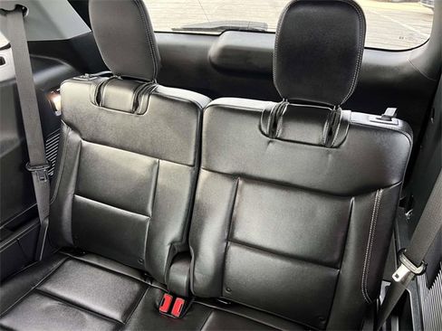 Certified 2022 Ford Explorer Limited w/ Equipment Group 301A image 25