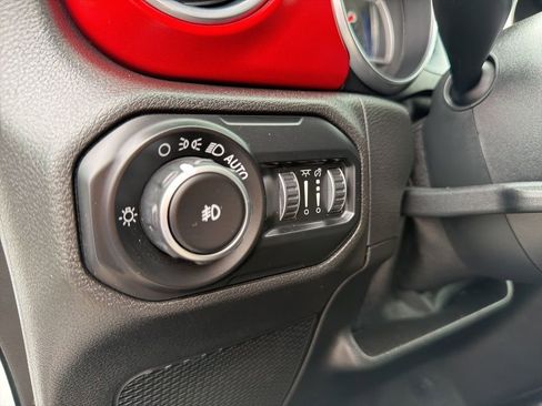 Used 2018 Jeep Wrangler Unlimited Rubicon image 51