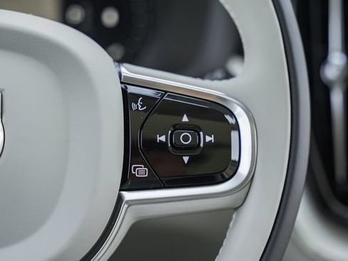 New 2027 Volvo XC60 B5 Ultra AWD/4WD image 30