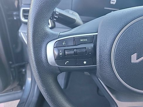 Used 2023 Kia Sportage LX FWD image 22