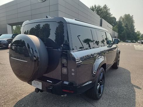 New 2026 Land Rover Defender 130 X-Dynamic SE AWD/4WD image 7