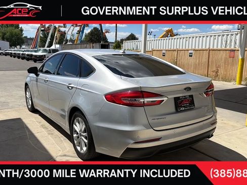 Used 2019 Ford Fusion SE FWD image 8