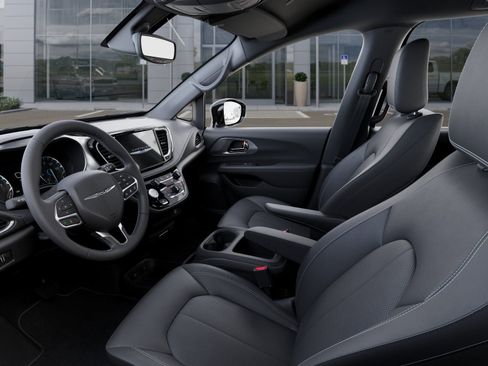 New 2026 Chrysler Pacifica Select image 22