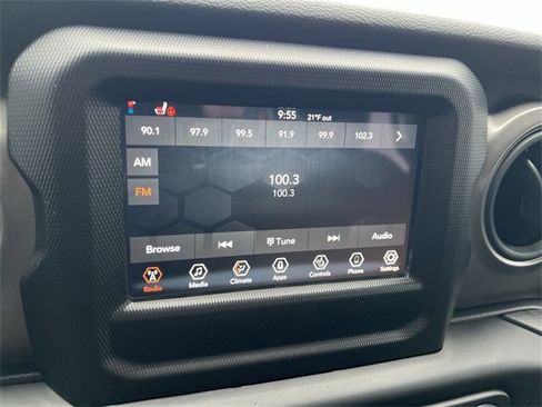 Used 2022 Jeep Gladiator Sport image 12