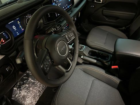 New 2025 Jeep Wrangler Unlimited Sport image 9