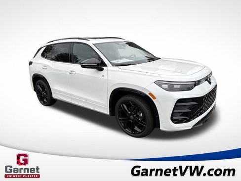 New 2026 Volkswagen Tiguan SE R-Line image 7