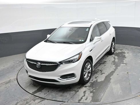 Used 2021 Buick Enclave Avenir w/ Avenir Technology Package AWD/4WD image 16