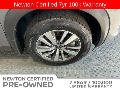 Used 2025 Nissan Pathfinder SL AWD/4WD image 51
