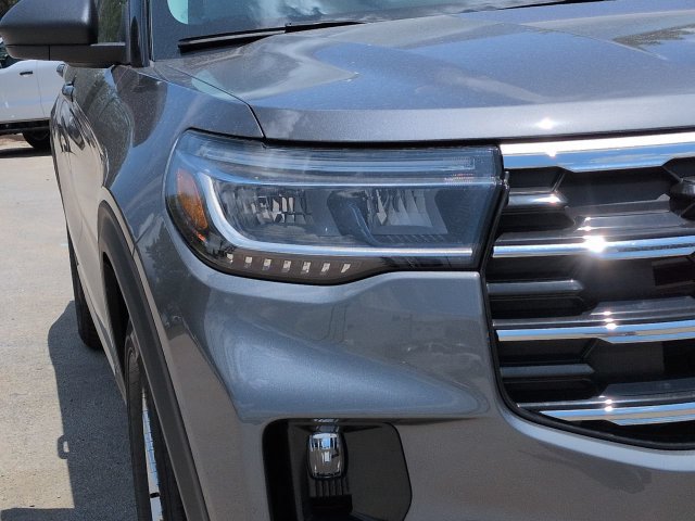New 2026 Ford Explorer Active w/ Active Comfort Package RWD image 9