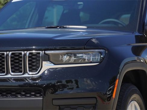 New 2025 Jeep Grand Cherokee L Laredo w/ Luxury Tech Group I image 4