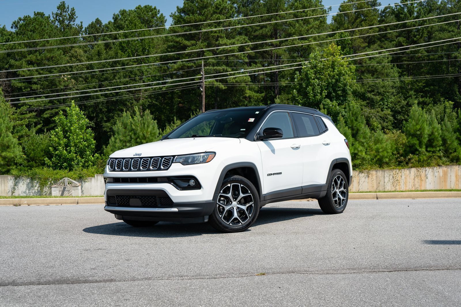 Used 2024 Jeep Compass Limited AWD/4WD image 1
